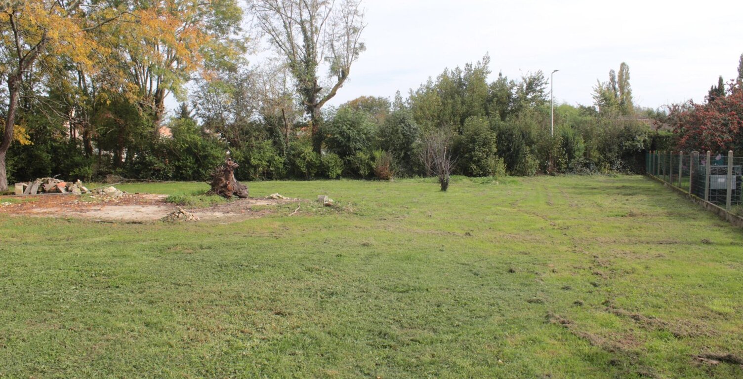 Terrain plat constructible  — photo 1