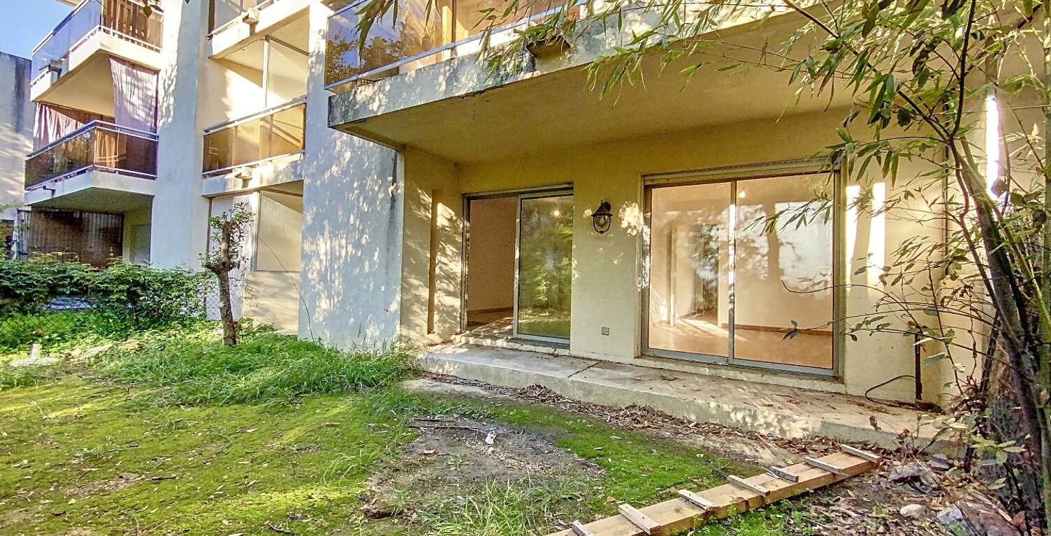 Appartement en rez-de-jardin — photo 1