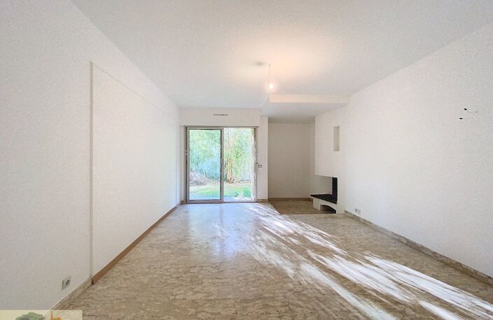 Appartement en rez-de-jardin — photo 3