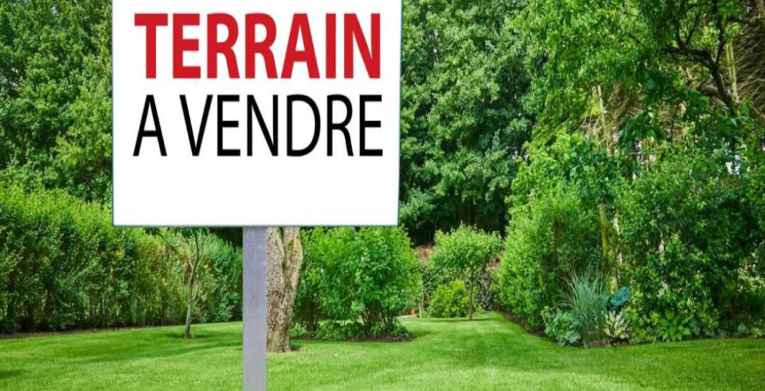 Terrain plat et constructible  — photo 1
