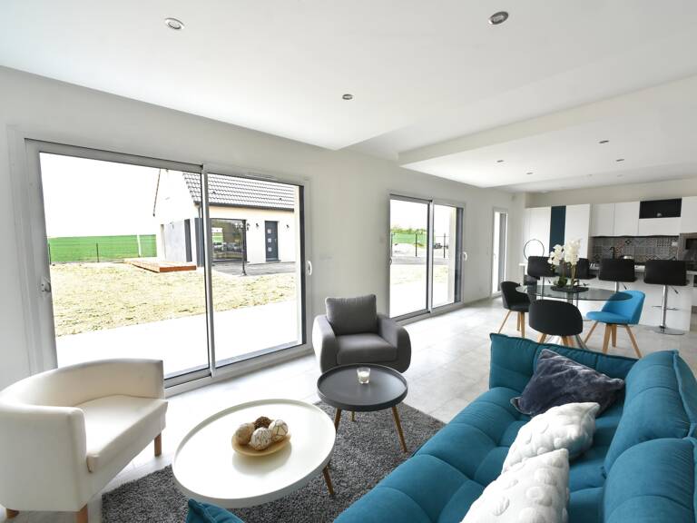 Maison neuve sur terrain bien placé — photo 1