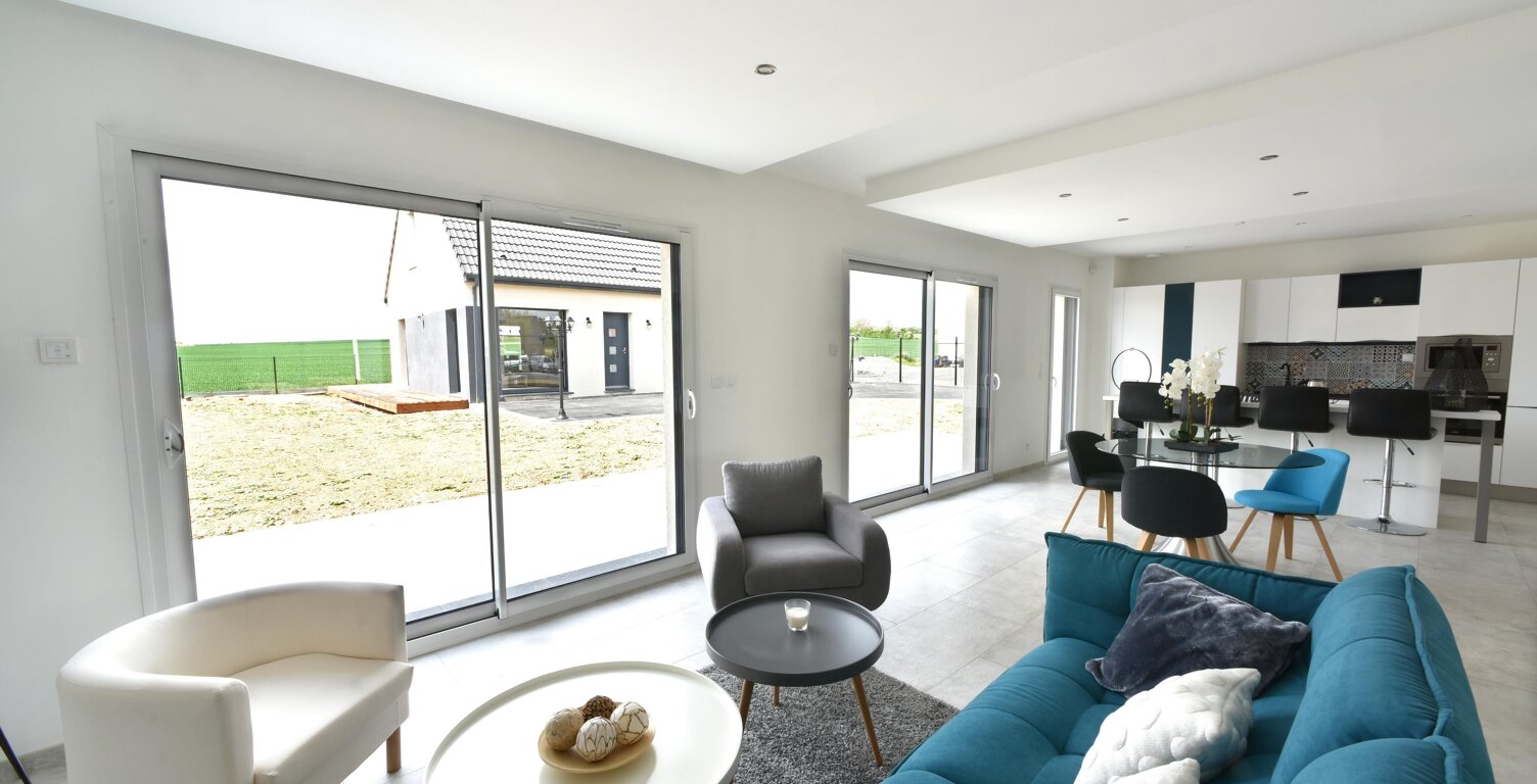Maison neuve sur terrain bien placé — photo 1