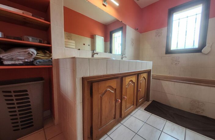 Vente maison 4 pièces 80 m² Sadirac (33670) — photo 5