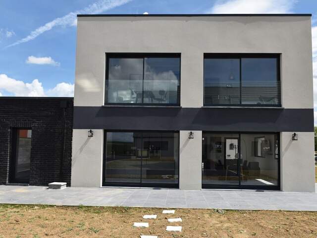 Maison neuve avec 3 chambres — photo du bien