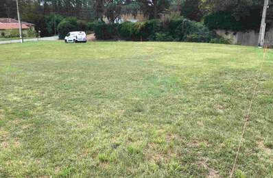 Terrain constructible viabilisé de 400 m² à Preignac — photo du bien