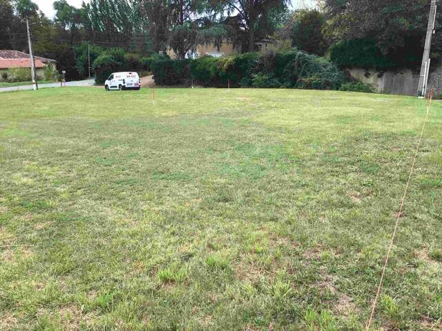 Terrain constructible viabilisé de 400 m² à Preignac — photo du bien