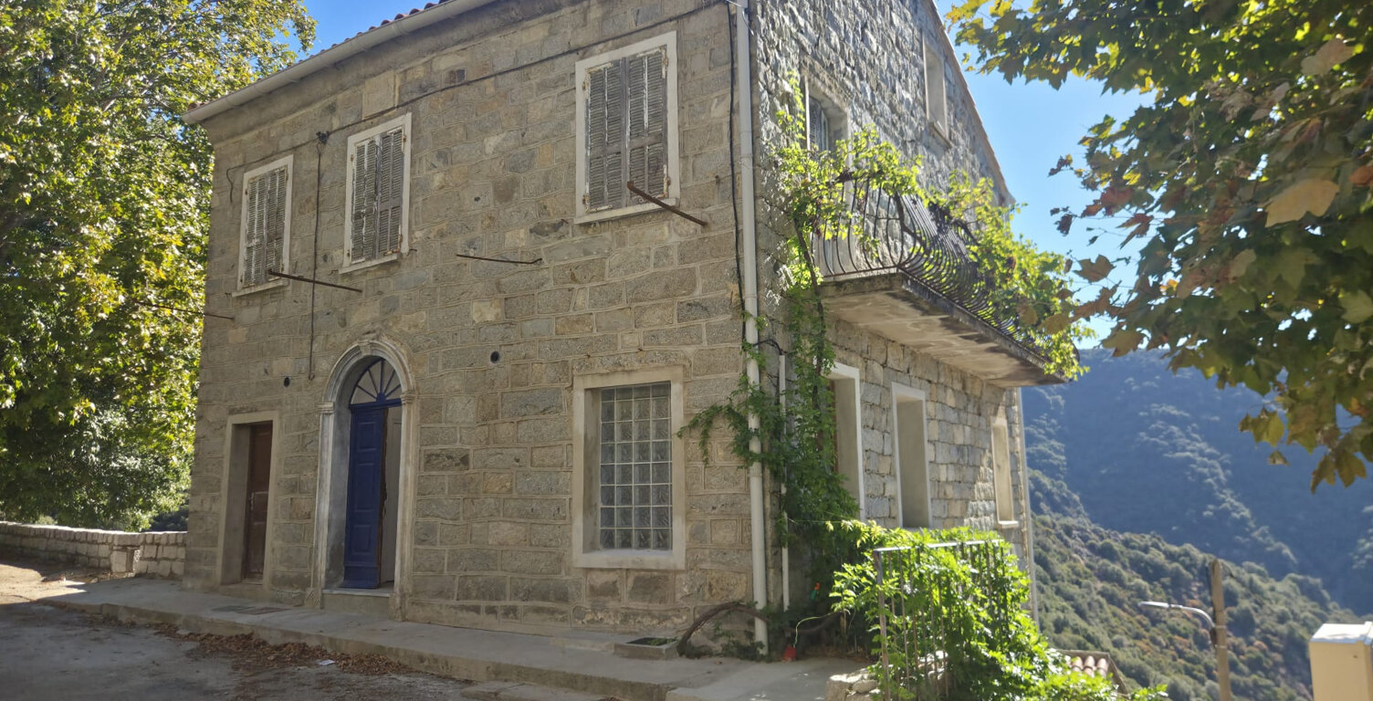 Maison de caractère en pierre   3 appartements   Panorama ex — photo 1