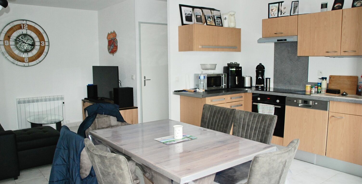 Appartement en très bon état à vendre proche commerces — photo 1