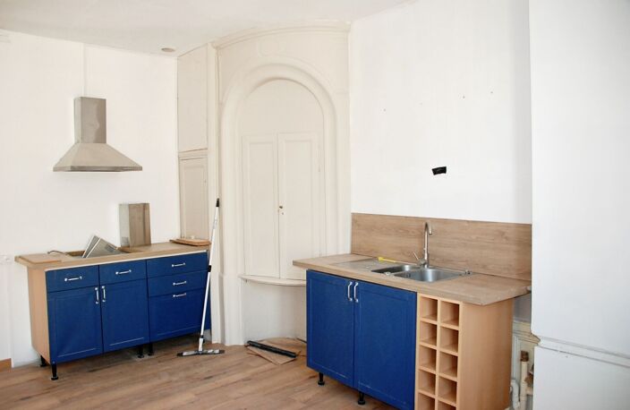 FECAMP IMMEUBLE DE RAPPORT DANS UNE MAISON BRIQUES ET SILEX AVEC JARDIN ET DEPENDANCES — photo 3