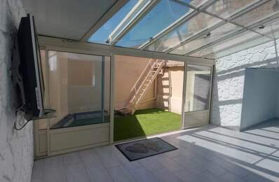 IMMEUBLE, LOCAL COMMERCIAL ET MAISON DE VILLE — photo du bien