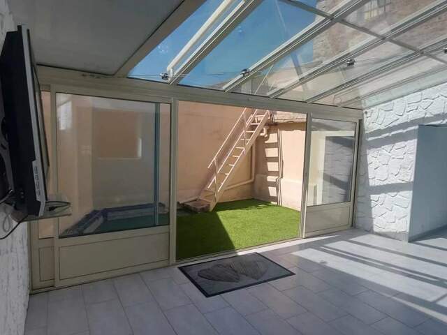 IMMEUBLE, LOCAL COMMERCIAL ET MAISON DE VILLE — photo du bien