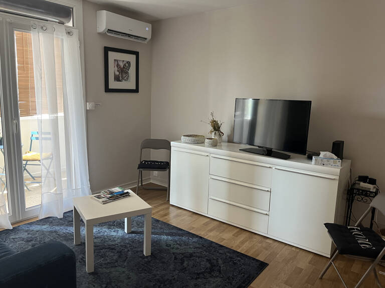 CARRY LE ROUET CENTRE VILLAGE LOCATION MEUBLEE APPARTEMENT T — photo 1