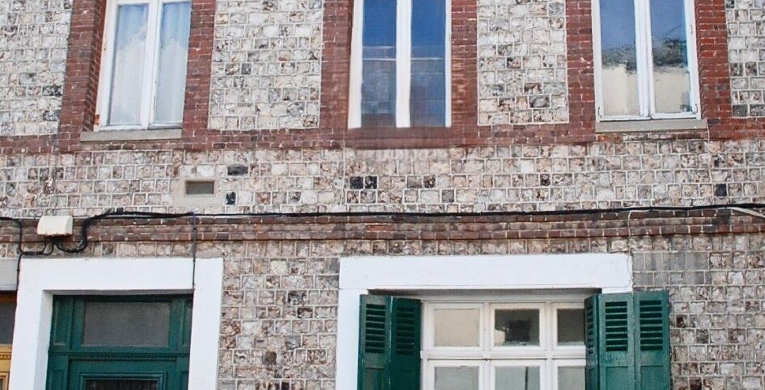 FECAMP : MAISON BRIQUES ET SILEX ENTRE LE CENTRE ET LA PLAGE — photo 1
