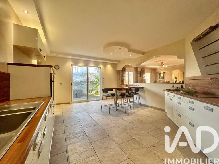 Vente Maison traditionnelle 11 pièces — photo 1