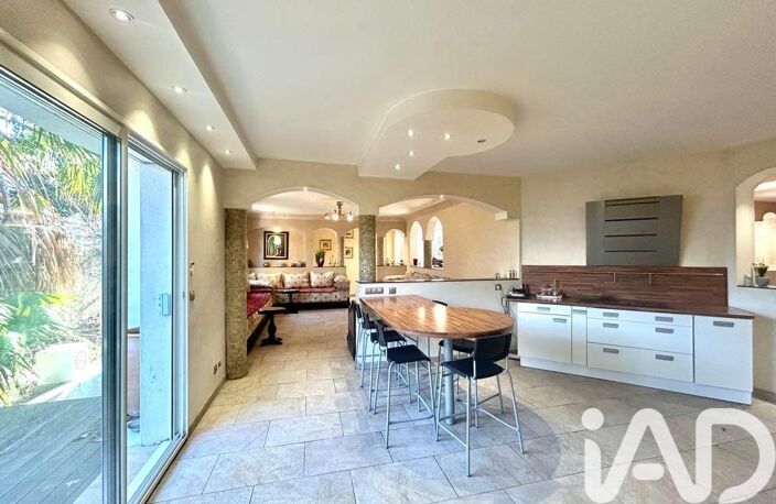 Vente Maison traditionnelle 11 pièces — photo 2