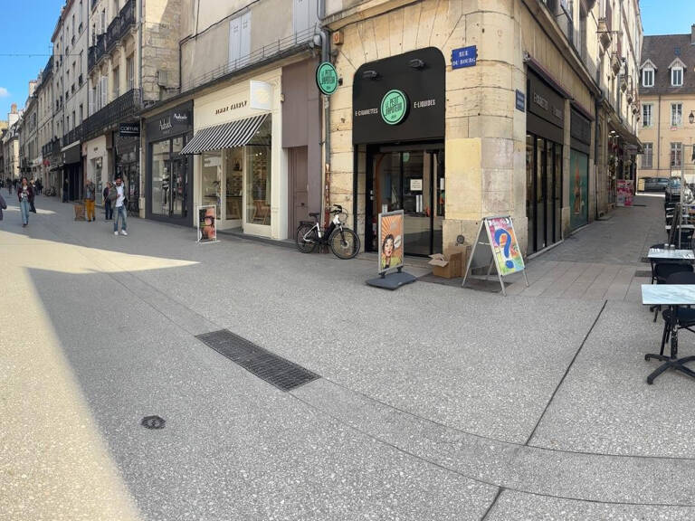 DIJON CENTRE  - APPARTMENT STUDIO — photo 1