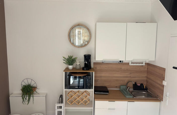 DIJON CENTRE  - APPARTMENT STUDIO — photo 4