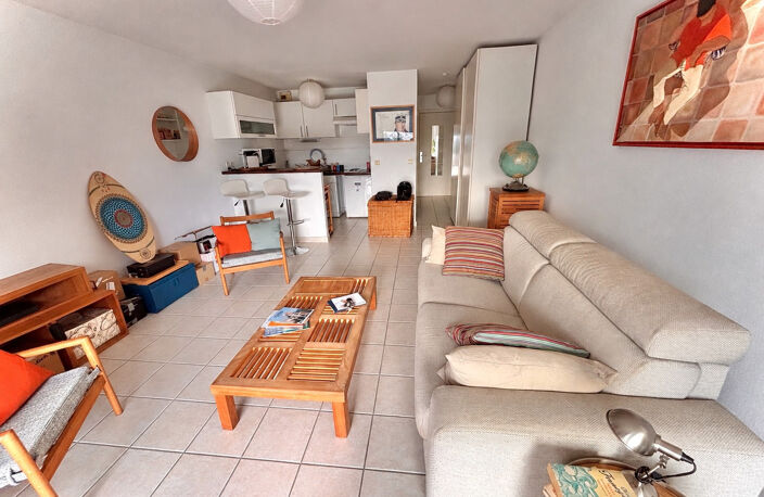 CARNON : Grand studio + PK sécurisé dans résidence recherché — photo 3