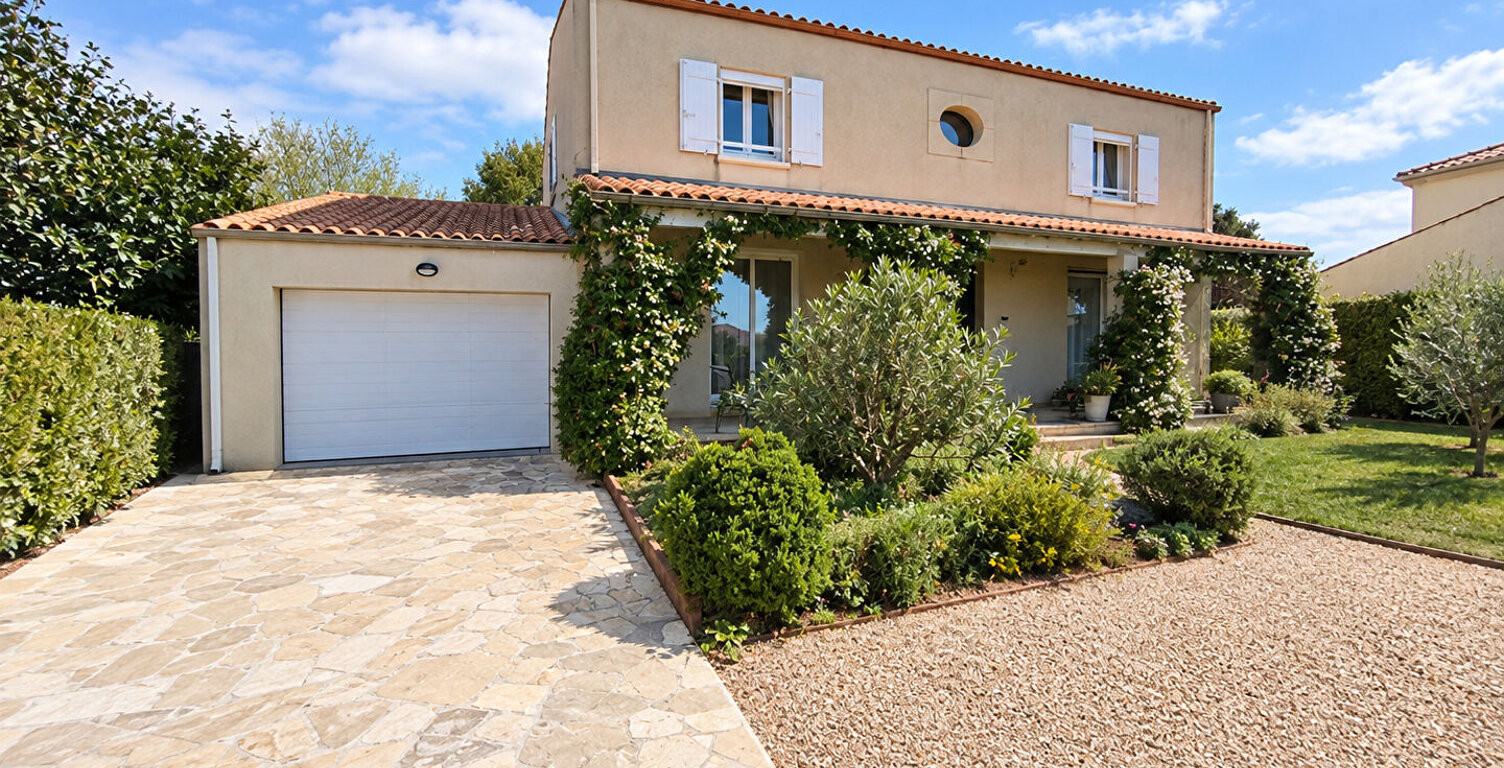Maison Angoulins 5 pièces 181 m2 — photo 1