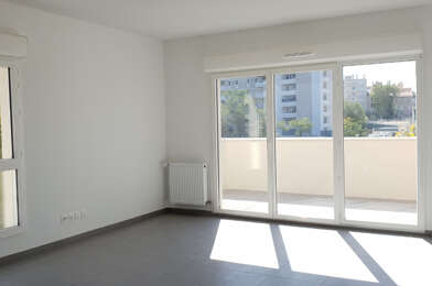 Appartement 2 pièces 819 €