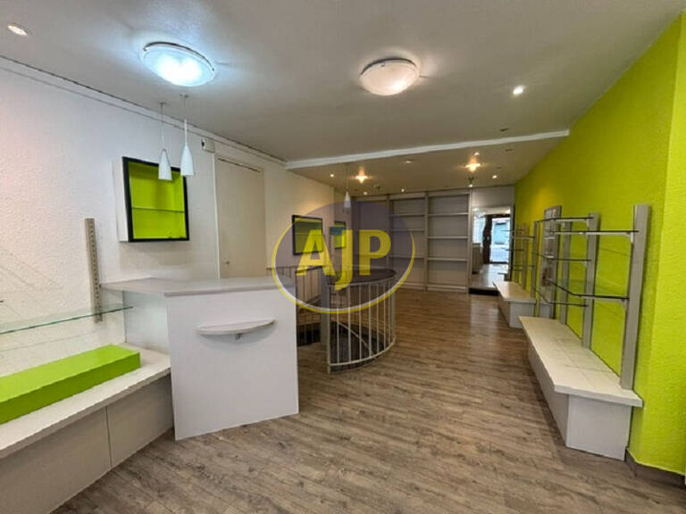 Local commercial Pontivy 32 m2 — photo 1
