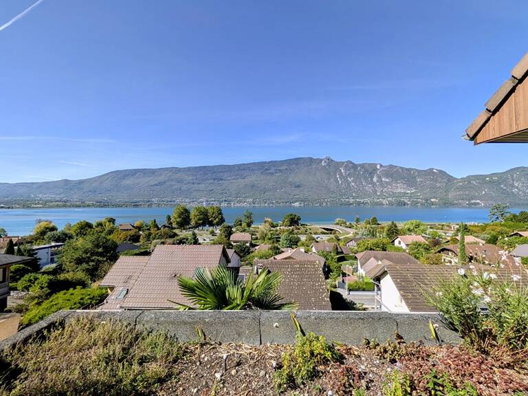 Appartement T4 rénové avec vue lac — photo 1