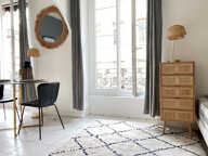 T1 MEUBLE RUE DE CREQUI — photo 2