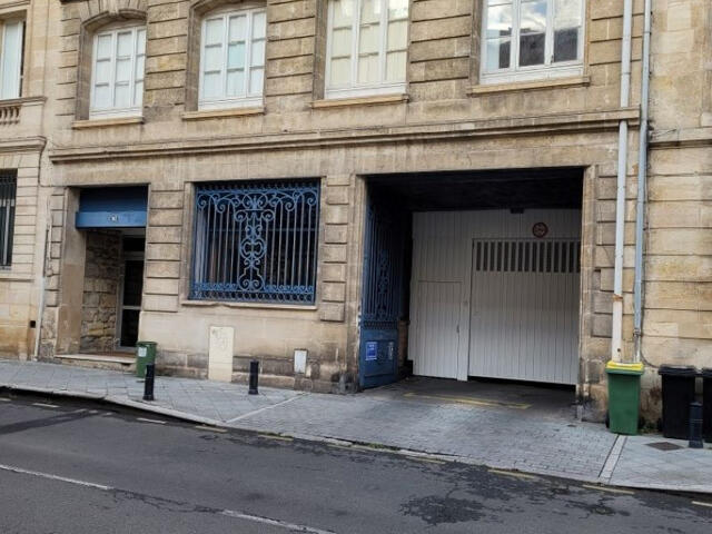 Garage proposé à Bordeaux
