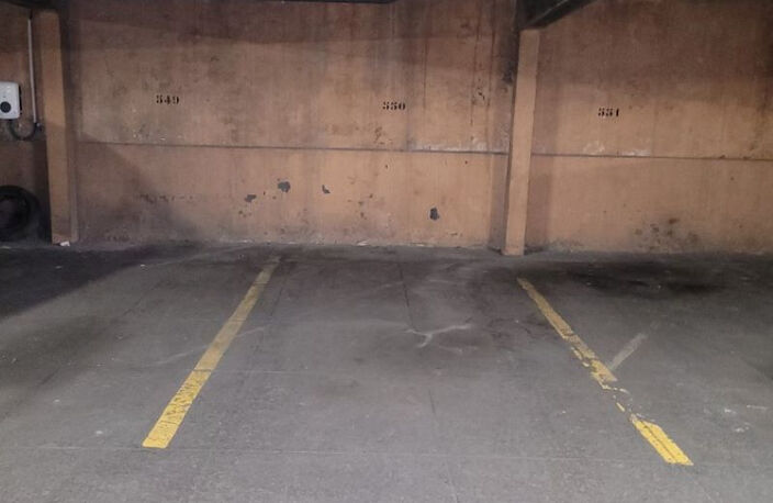 Parking  12 m² Bordeaux Palais Gallien — photo 2