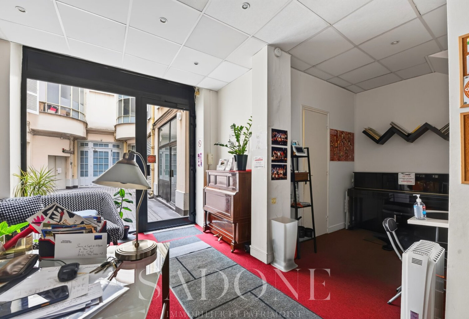 Bureaux commerciaux à vendre à Paris 9e de 69 m2 — photo 1