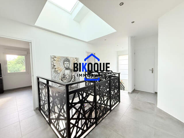 Bien d'exception à TETEGHEM  Maison familiale de 177m² su — photo du bien