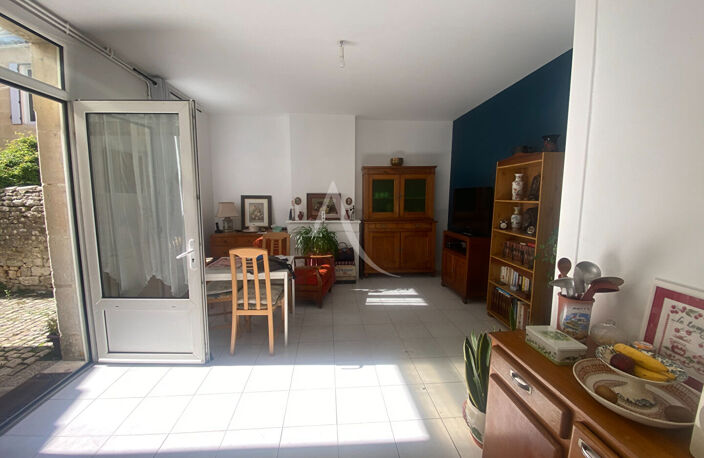 Maison de fond de cour avec extérieur et dépendance — photo 2