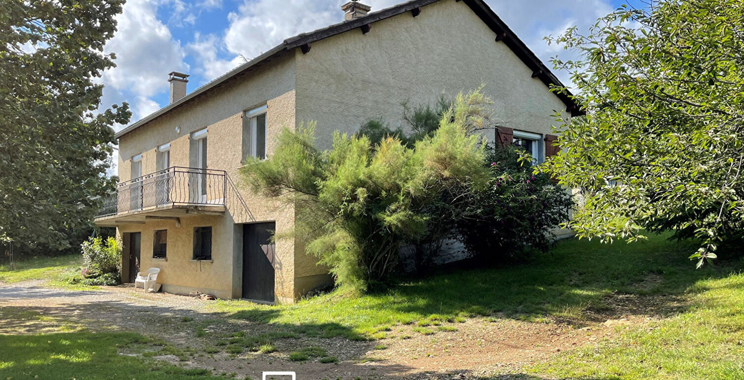 Maison 128 m² sur sous sol, 5 chambres, 5228 m² de terrain, toutes commodités, écoles et collèges et lycées à pied — photo 1