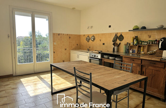 Maison 128 m² sur sous sol, 5 chambres, 5228 m² de terrain, toutes commodités, écoles et collèges et lycées à pied — photo 4