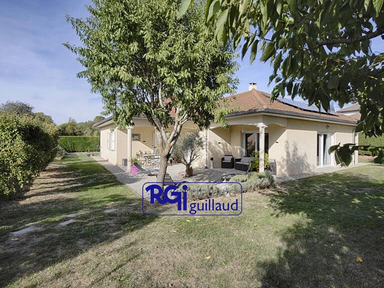 Maison plain-pied 133 m², 4 ch. Garage + Terrain clos de 1 065 m — photo 1