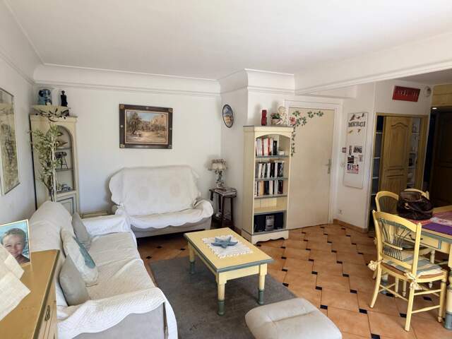 CHARMANT APPARTEMENT 3 PIÈCES À SAINTE-MAXIME — photo du bien