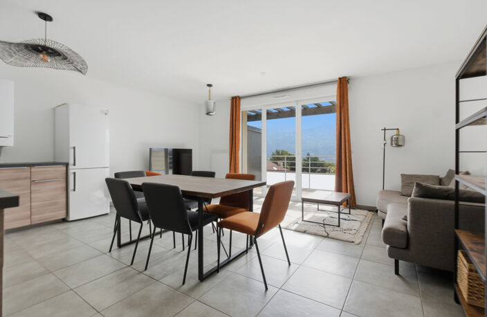 DPT (38) - A VENDRE - APPARTEMENT T4 - 81m2 - SAINT-ISMIER — photo 2