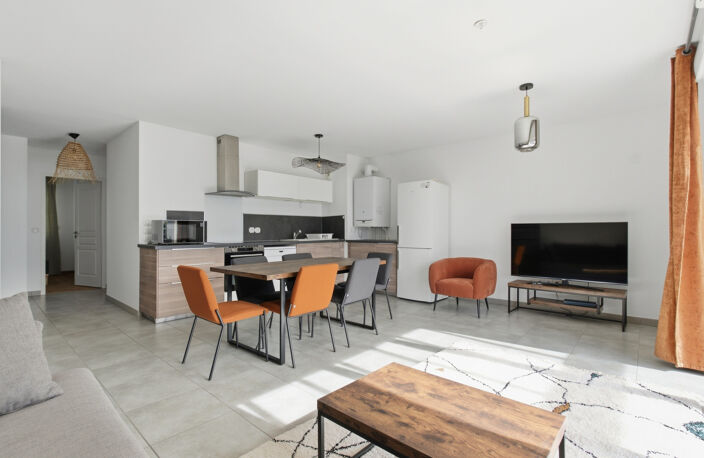 DPT (38) - A VENDRE - APPARTEMENT T4 - 81m2 - SAINT-ISMIER — photo 3