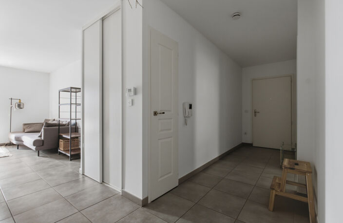 DPT (38) - A VENDRE - APPARTEMENT T4 - 81m2 - SAINT-ISMIER — photo 5