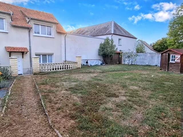 Maison 3 pièces de 79 m² avec jardin, abri et garage à Lailly en val — photo du bien