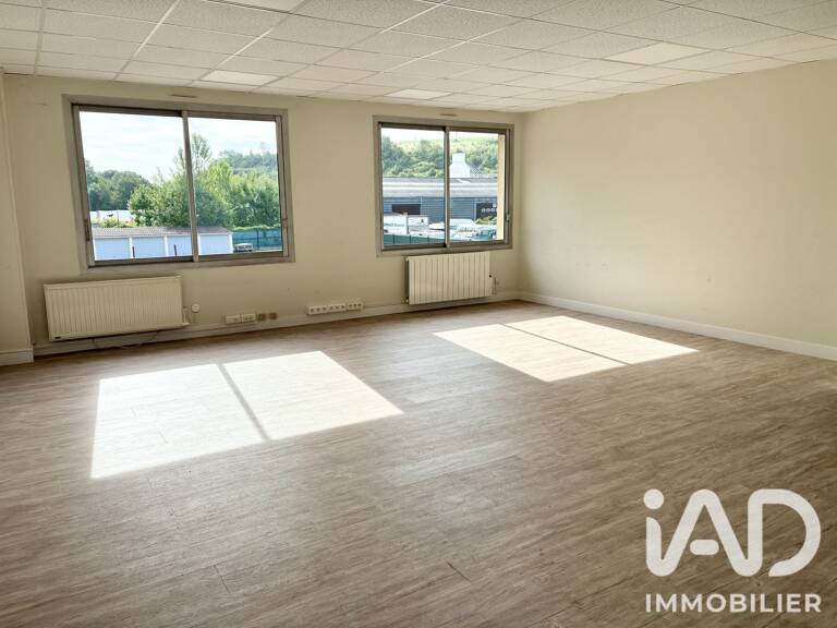 Vente Boutique/Local commercial 710 m&sup2; — photo 1