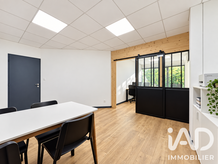 Vente Boutique/Local commercial 90 m&sup2; — photo 1