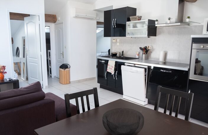 Location appartement 3 pièces 55 m² à Lyon 6 (69006) — photo 2