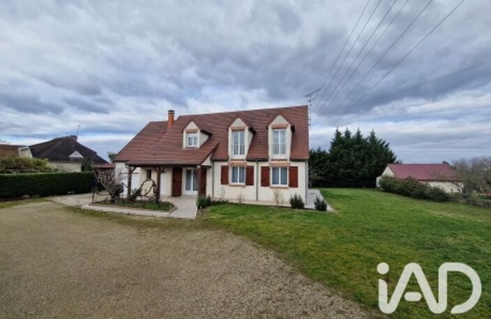 Vente Maison/villa 8 pièces — photo 2