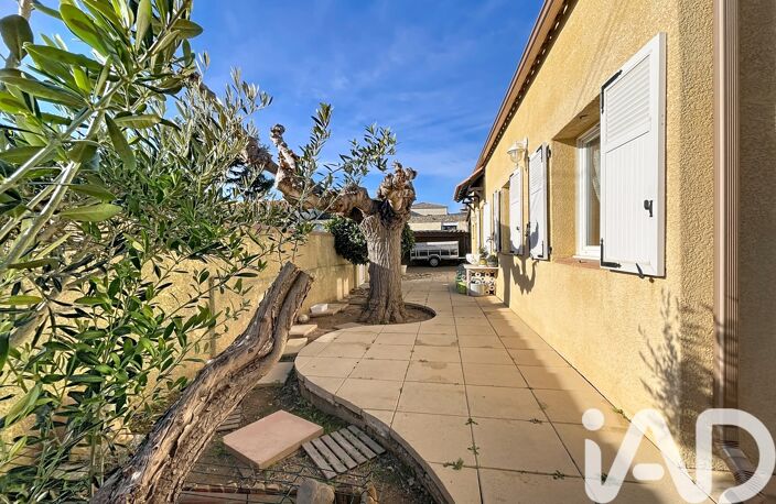 Vente Maison/villa 10 pièces — photo 2