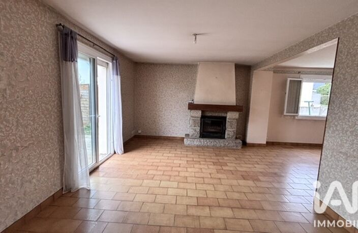 Vente Maison/villa 8 pièces — photo 2