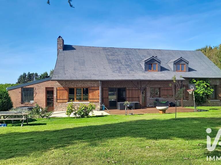 Vente Maison/villa 8 pièces — photo 1