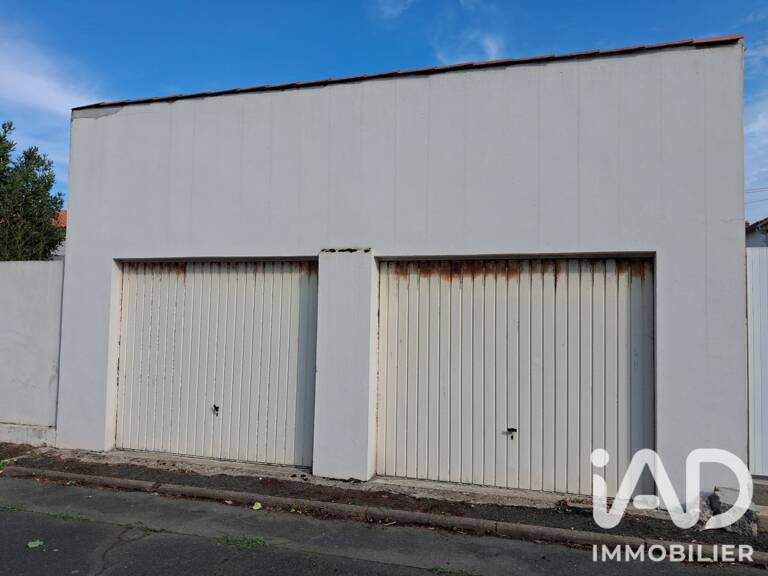 Vente Garage 30 m&sup2; — photo 1
