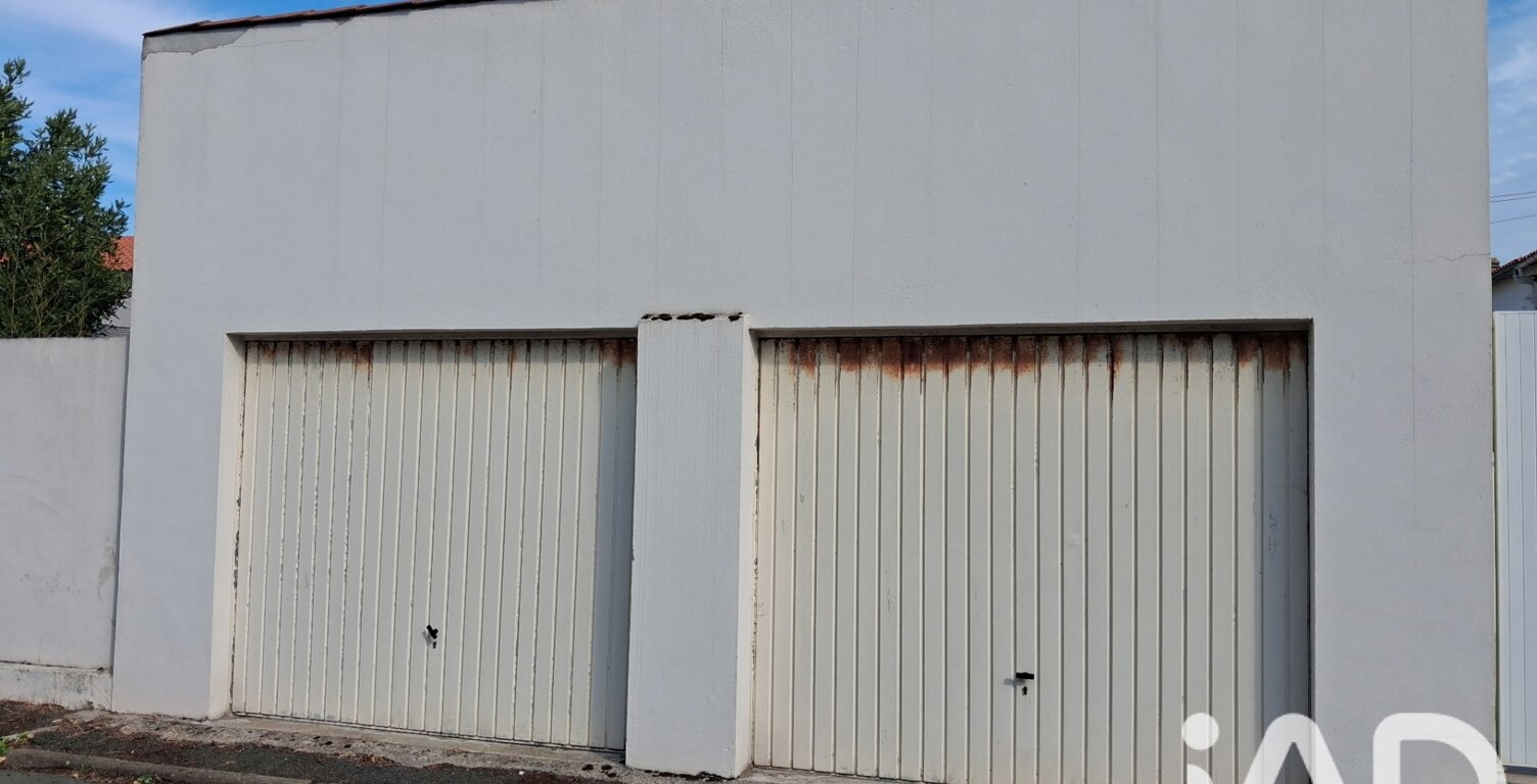 Vente Garage 30 m&sup2; — photo 1