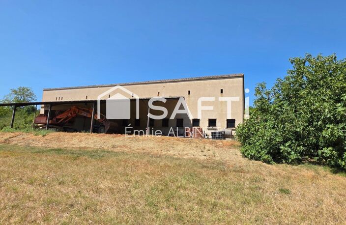 Domaine de 116 ha avec habitation et hangar — photo 5